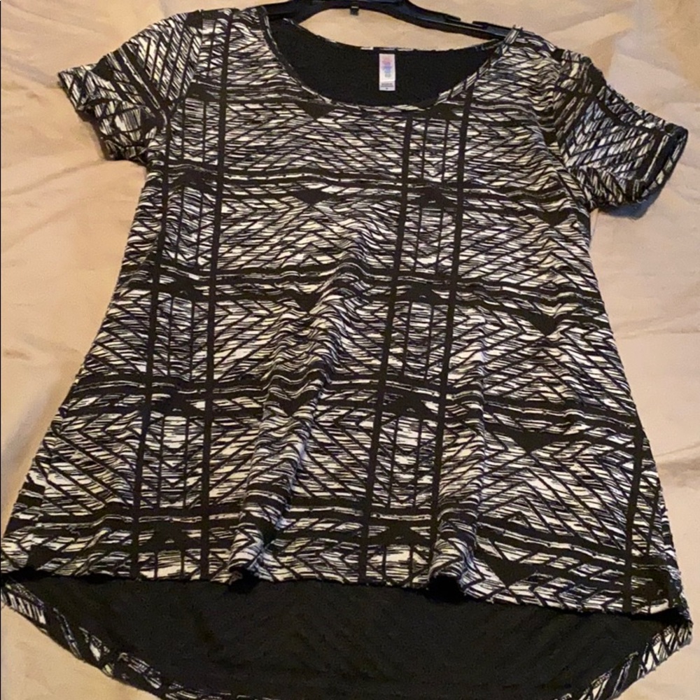 LuLARoe Classic t never worn medium